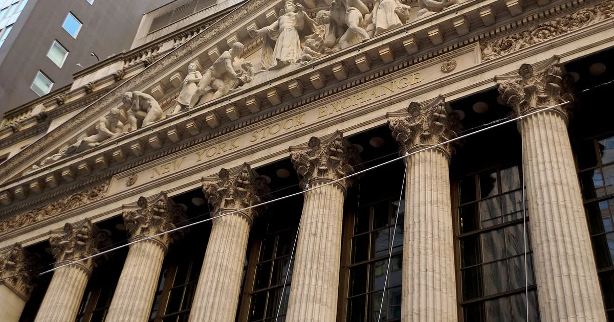 Façade historique du New York Stock Exchange sur Broad Street